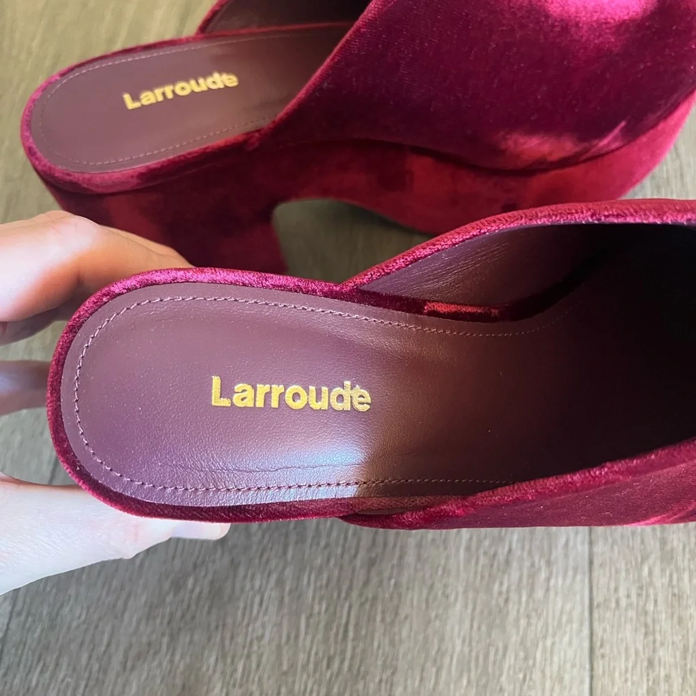 Larroude NEW Miso Velvet Clog Shoes Heels Platform size 6.5 women’s